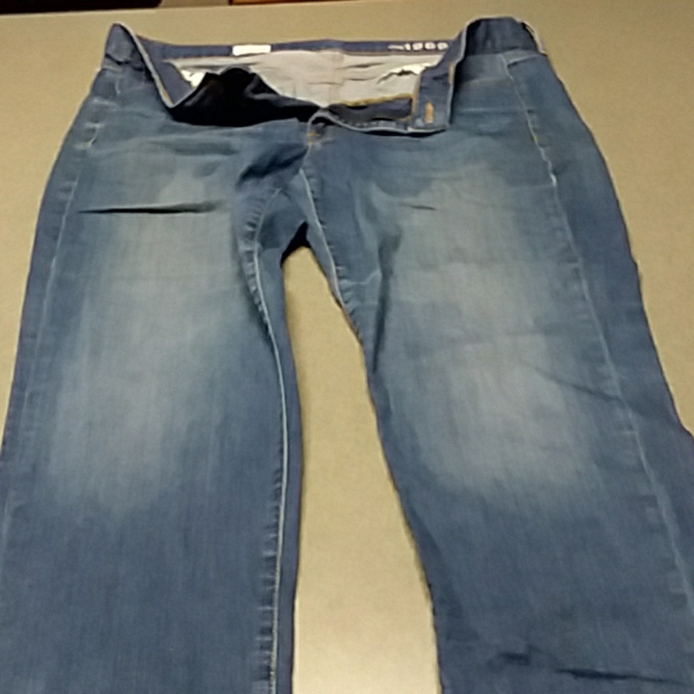 Jean's - Picture 3 of 4